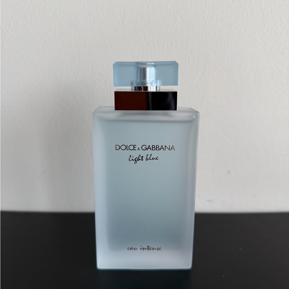Dolce & Gabbana - Authentic